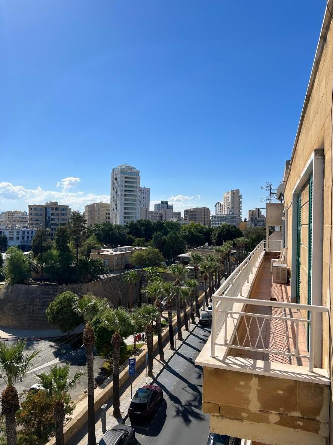 Nicosia City Centre Sky Views Apartment Exteriör bild