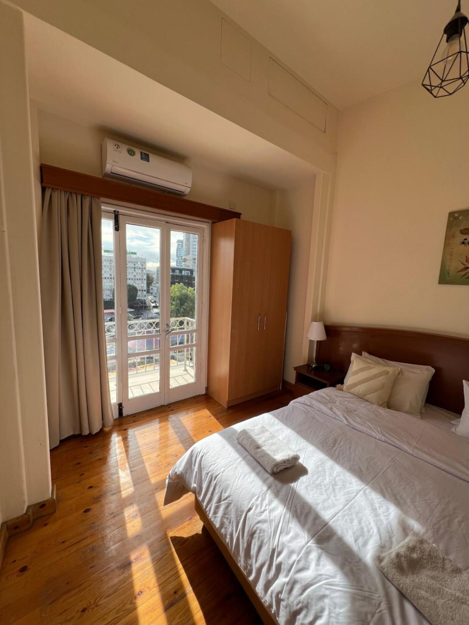 Nicosia City Centre Sky Views Apartment Exteriör bild