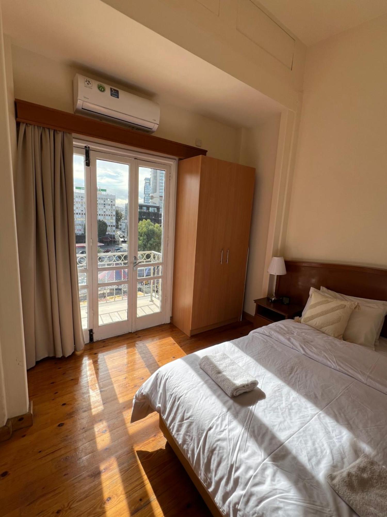 Nicosia City Centre Sky Views Apartment Exteriör bild